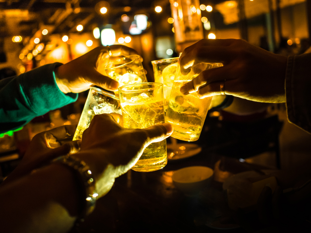 Sake bomb ” The right way to drink and have fun while partying SAKETALK