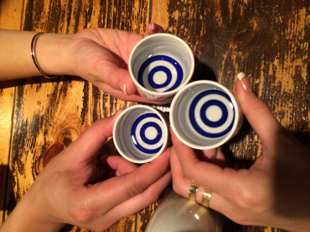 Sake bomb ” The right way to drink and have fun while partying SAKETALK